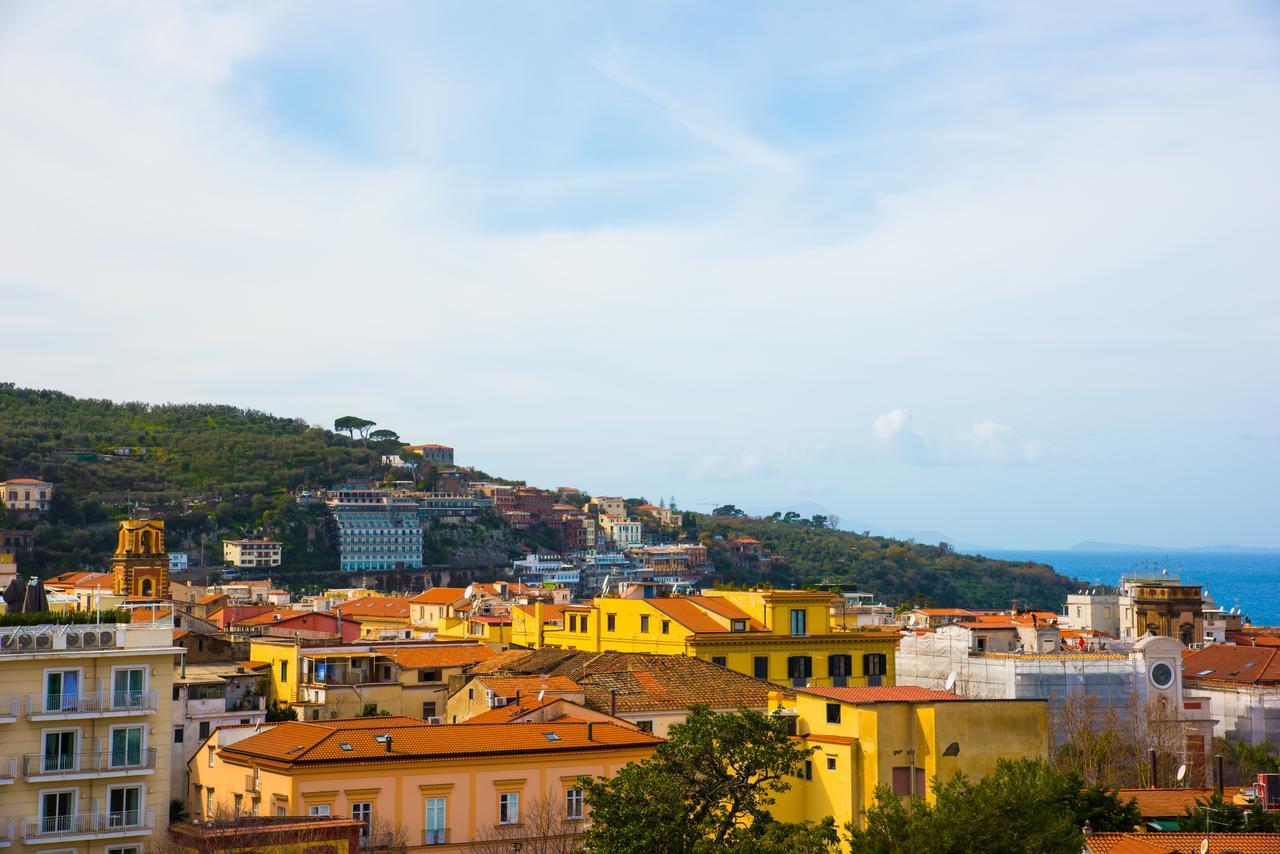 La Reginella Apartment Sorrento Dış mekan fotoğraf